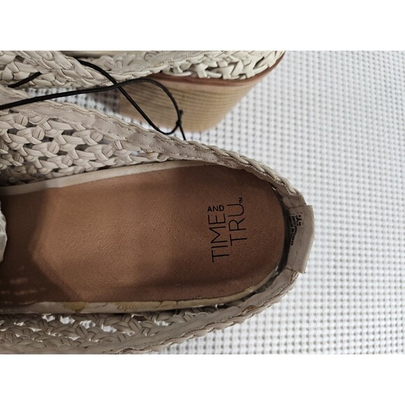 Time And Tru Women Ivory White Woven Memory Foam Comfort Block Heels Mules 9.5 - Picture 9 of 12